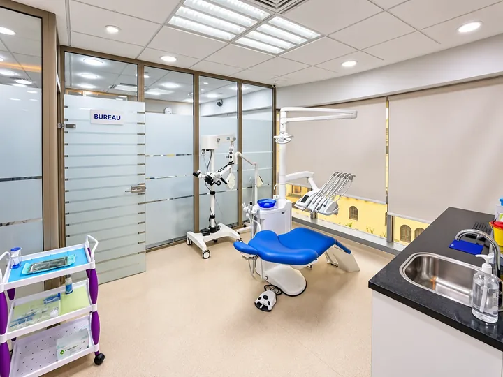 Salle de soins n°3 — cabinet dentaire Dr Soraya Bouayad, Fès